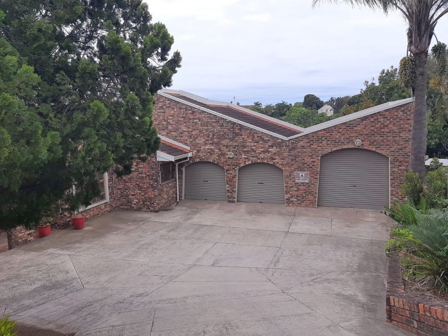 4 Bedroom Property for Sale in Vincent Eastern Cape